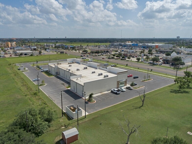 3832 S McColl Rd, Edinburg, TX for lease - Building Photo - Image 2 of 7