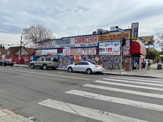 7902 Broadway, Los Angeles, CA à vendre - Photo du bâtiment - Image 3 de 3