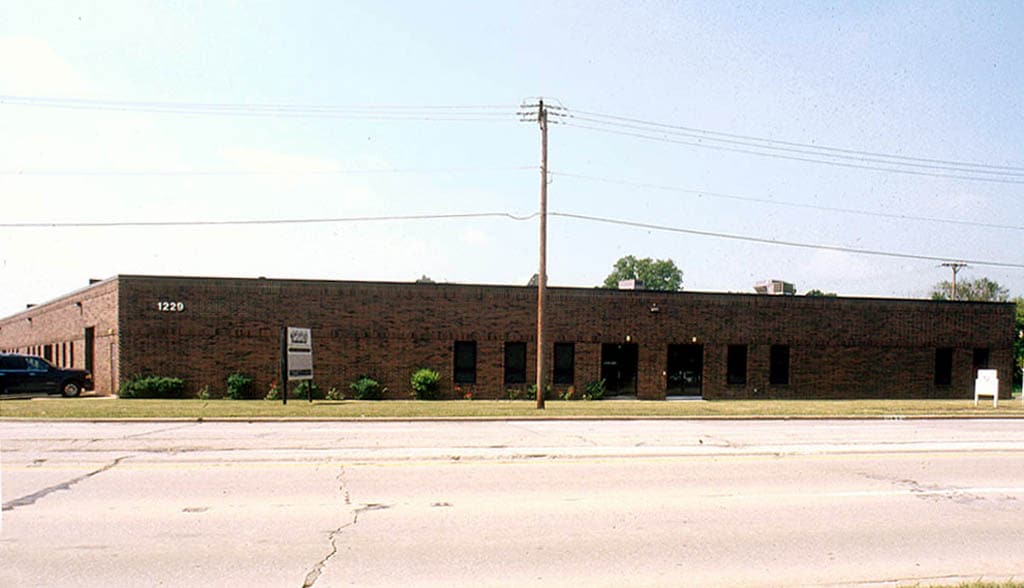 1229 E Algonquin Rd, Arlington Heights, IL for sale Primary Photo- Image 1 of 9