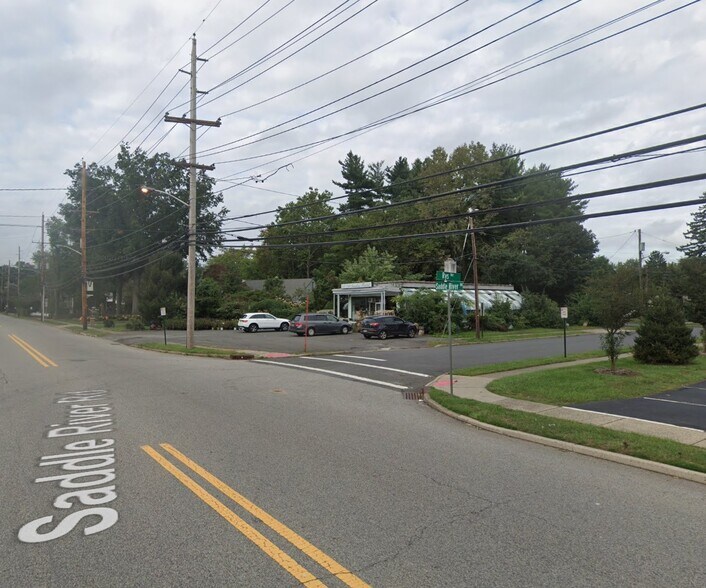 13-09 Saddle River Rd, Fair Lawn, NJ à vendre - Photo du bâtiment - Image 3 de 8