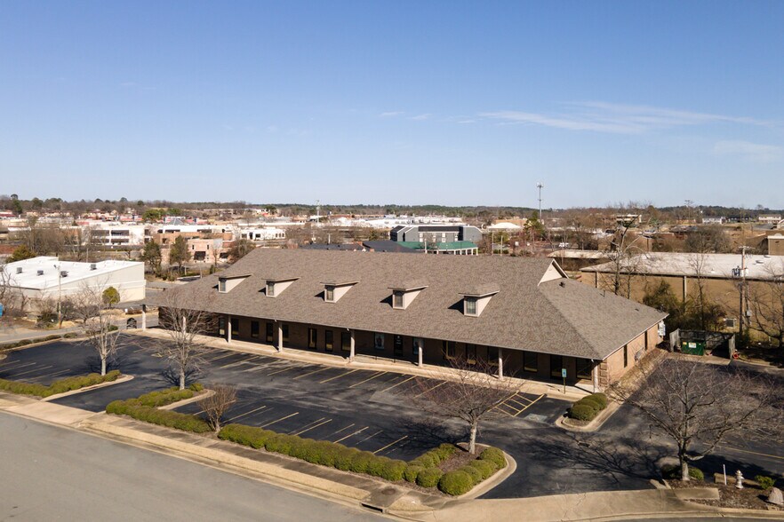 11501 Huron Ln, Little Rock, AR à vendre - Photo du bâtiment - Image 3 de 8