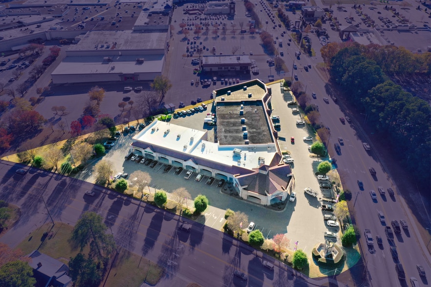 730-740 Greenville Blvd SE, Greenville, NC for sale - Building Photo - Image 2 of 3