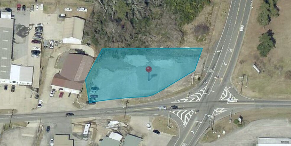 734 Airport Dr, Alexander City, AL à vendre - Photo du bâtiment - Image 1 de 2