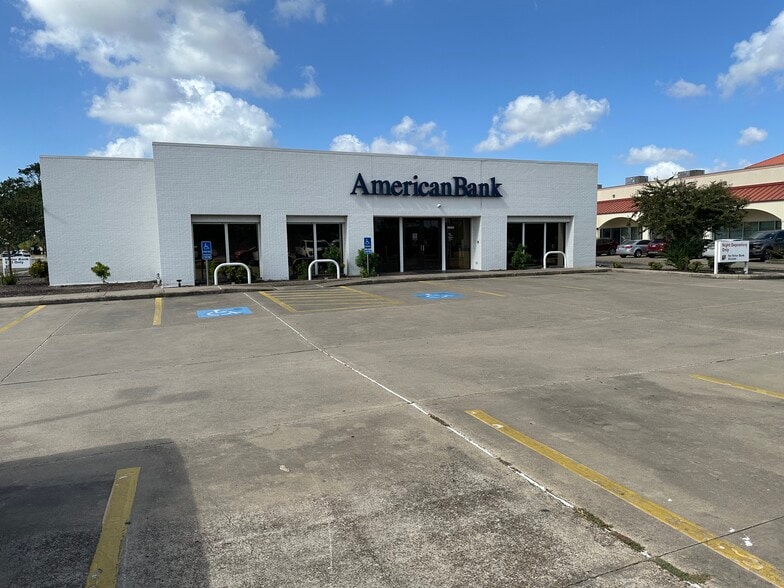 5033 Saratoga Blvd, Corpus Christi, TX for sale - Building Photo - Image 3 of 12