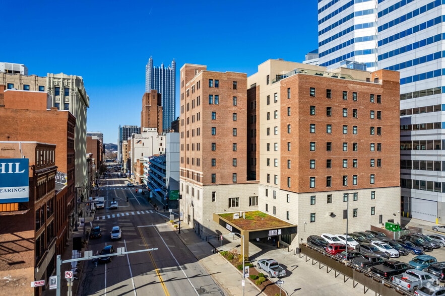 453 Blvd of the Allies, Pittsburgh, PA for lease - Building Photo - Image 2 of 5