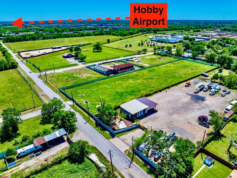 5620 Acres dr, Houston, TX à louer - Photo du bâtiment - Image 3 de 8