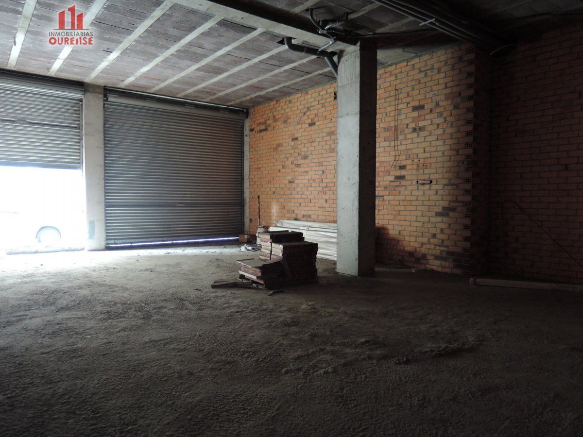 Retail in Ourense, Orense for lease Building Photo- Image 1 of 10