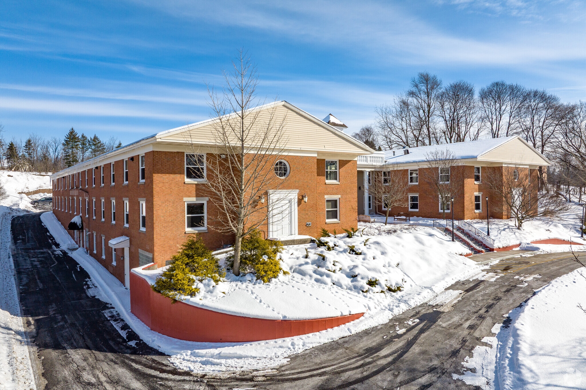 4001 E Genesee St, Syracuse, NY for lease Primary Photo- Image 1 of 30