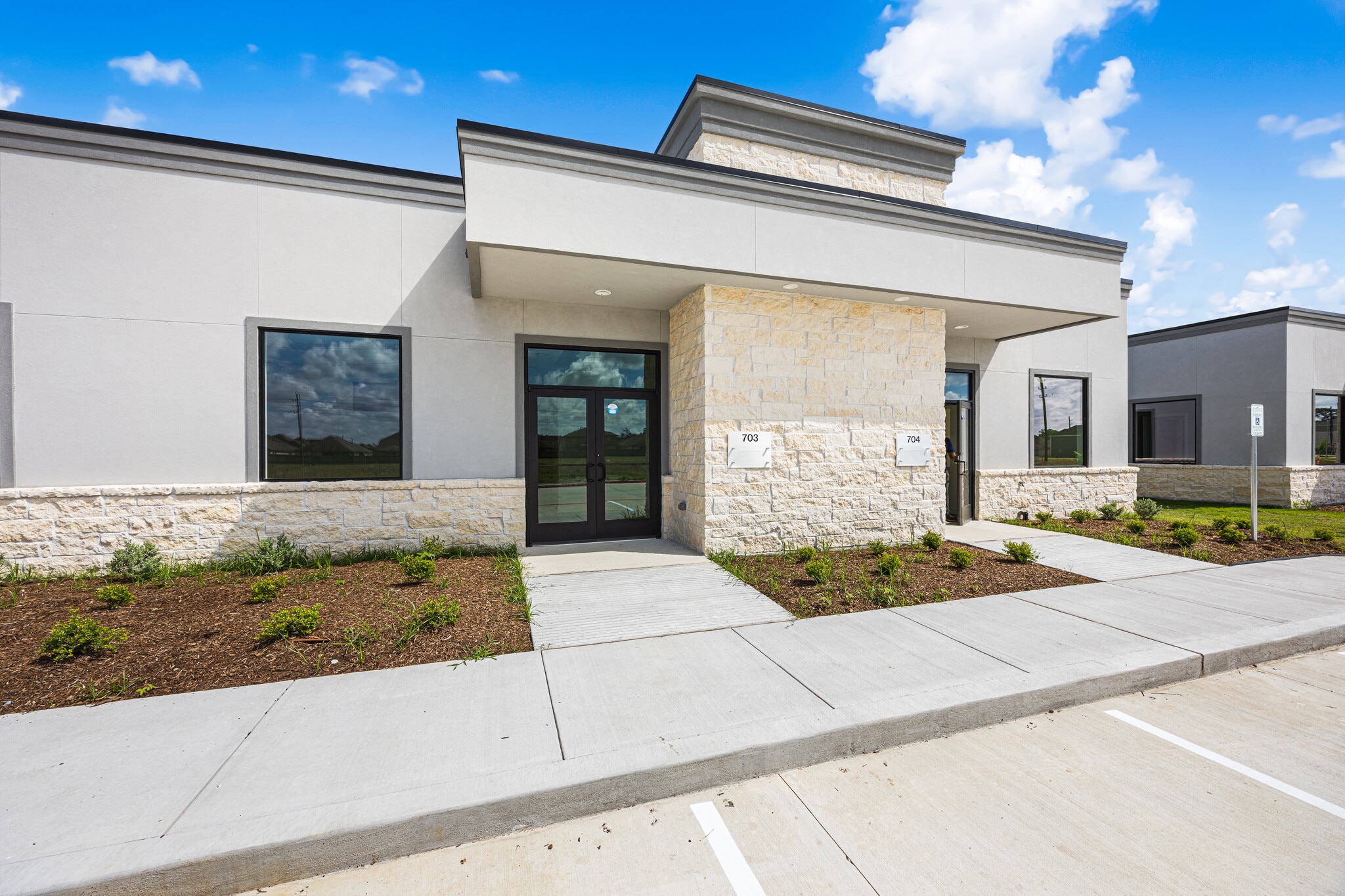17904 Lake Houston Pkwy #703, Atascocita, TX for lease Building Photo- Image 1 of 26