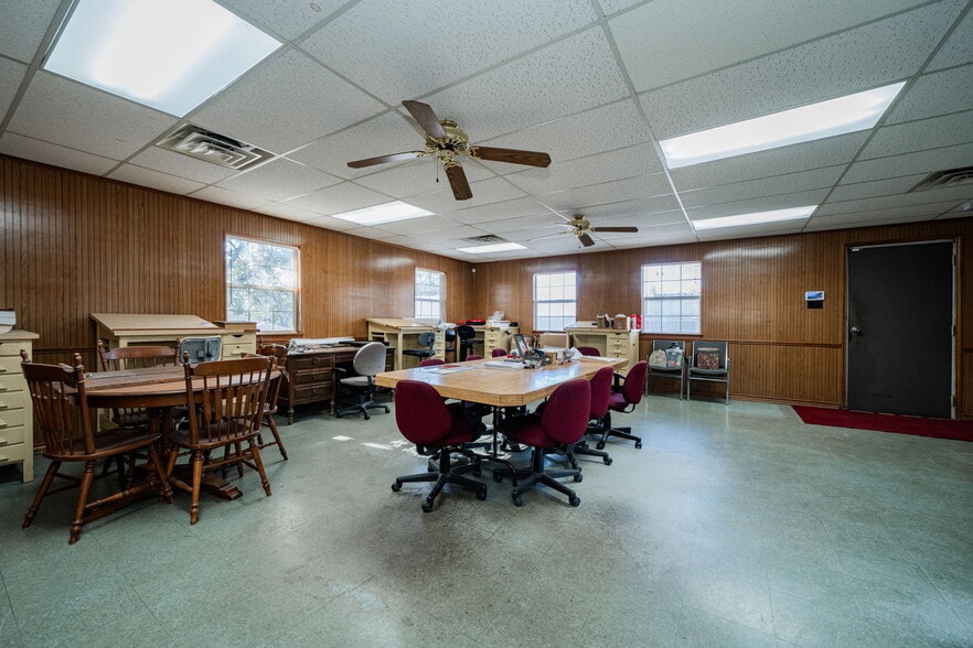 12540 C F Hawn Fwy, Dallas, TX for lease - Building Photo - Image 3 of 14