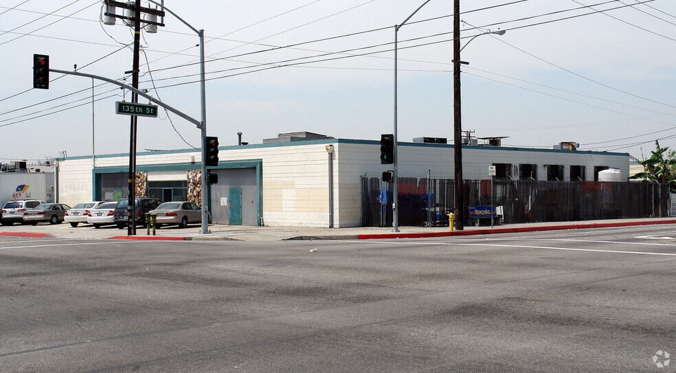 13507 S Normandie Ave, Gardena, CA à louer - Photo du bâtiment - Image 1 de 6