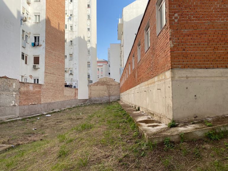 Calle Povedilla, 9, Madrid, Madrid à vendre - Photo du bâtiment - Image 2 de 7