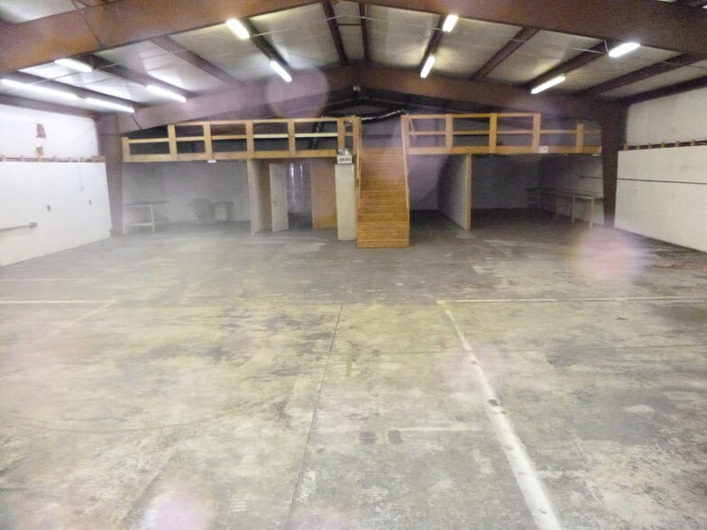 2860 US 11 Hwy W, Blountville, TN for sale - Interior Photo - Image 2 of 3