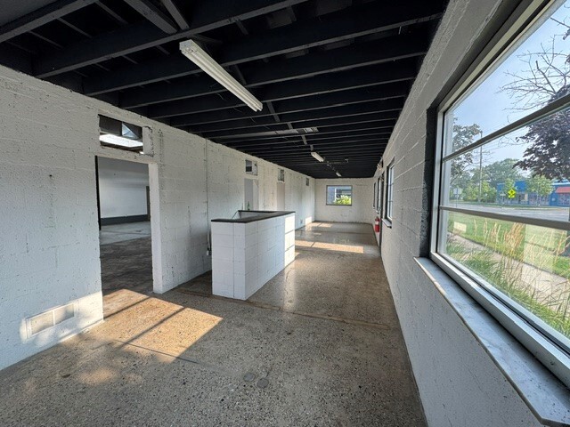 1150 Hilton Rd, Ferndale, MI for lease - Building Photo - Image 3 of 3