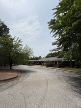 600 Memorial Dr, Bella Vista, AR for lease Building Photo- Image 2 of 27