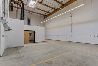 871 Cotting Ct, Vacaville, CA for lease Interior Photo- Image 2 of 33