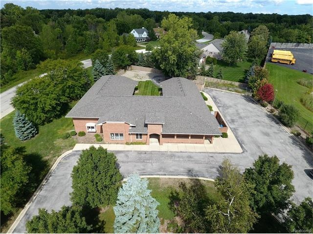 8200 Grays Dr, Grosse Ile, MI for sale Building Photo- Image 1 of 1