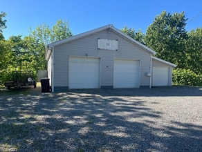 1128 PA-56, Apollo, PA for lease Interior Photo- Image 2 of 7