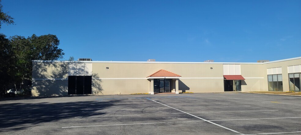 96-102 Forsman Dr NW, Fort Walton Beach, FL à louer - Photo du bâtiment - Image 1 de 16