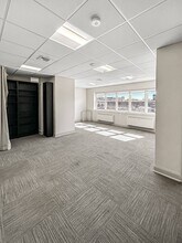 991-993 Farmington Ave, West Hartford, CT à louer Photo intérieure- Image 1 de 5