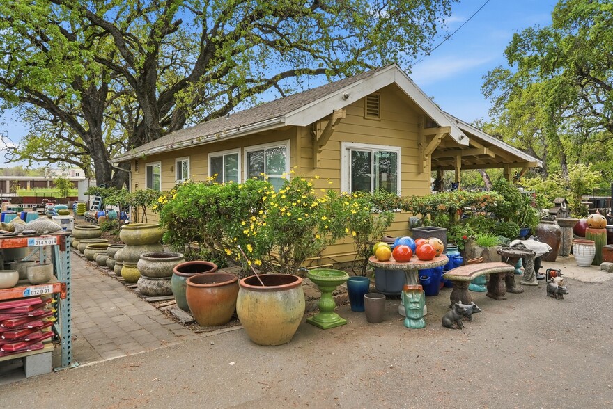5930 Cherry Glen Rd, Vacaville, CA à vendre - Photo du bâtiment - Image 3 de 12