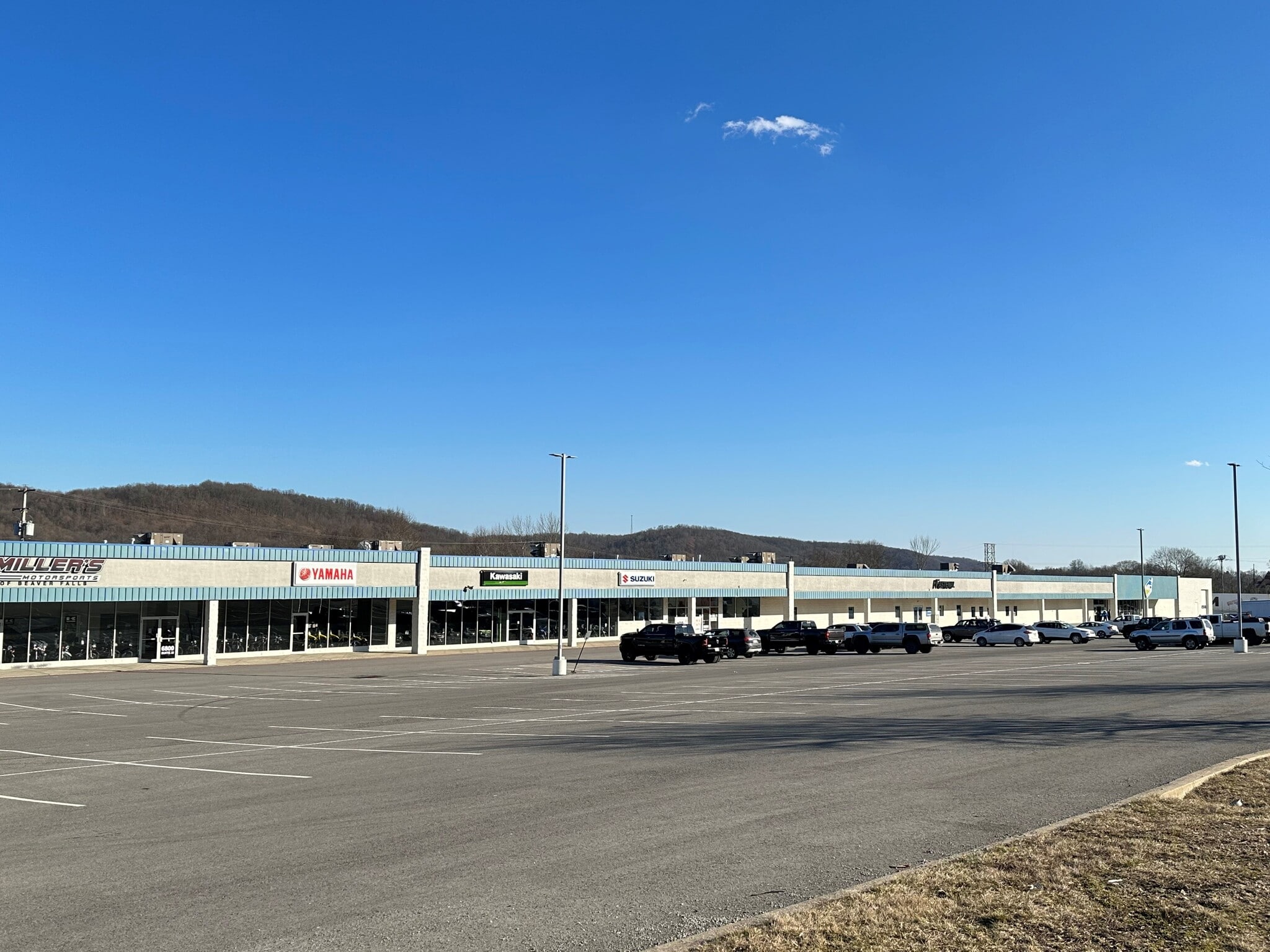 6794 Big Beaver Blvd, Beaver Falls, PA for lease Primary Photo- Image 1 of 5