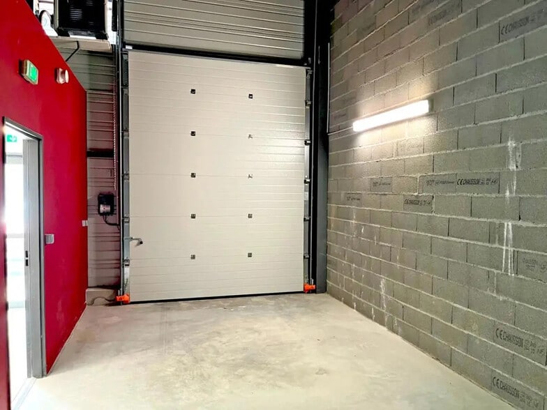 10 Rue Issac Newton, Plaisance-du-Touch à louer - Photo intérieure - Image 2 de 14