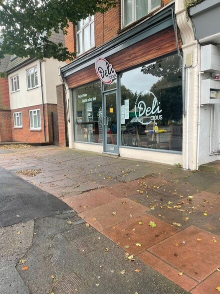 131-137 Green St, Eastbourne for lease - Building Photo - Image 2 of 5