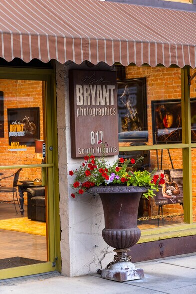 817 S Higgins Ave, Missoula, MT à vendre - Photo du bâtiment - Image 2 de 25