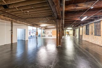 2752 6th Ave S, Seattle, WA à louer Photo intérieure- Image 2 de 9