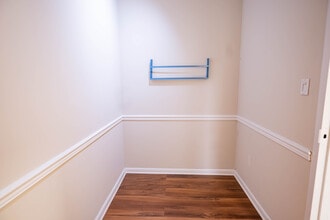 1062 E Lancaster Ave, Bryn Mawr, PA for lease Interior Photo- Image 2 of 4