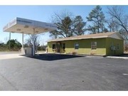 Gas Station on 2 Acres - Station d’essence