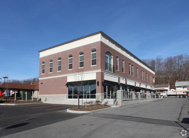 49 W Main St, Victor, NY for sale - Primary Photo - Image 1 of 1