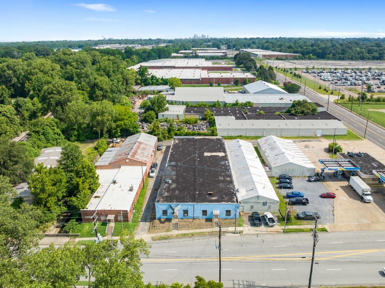 Lamb's Machine Works Portfolio portfolio of 2 properties for sale on LoopNet.ca - Building Photo - Image 3 of 5