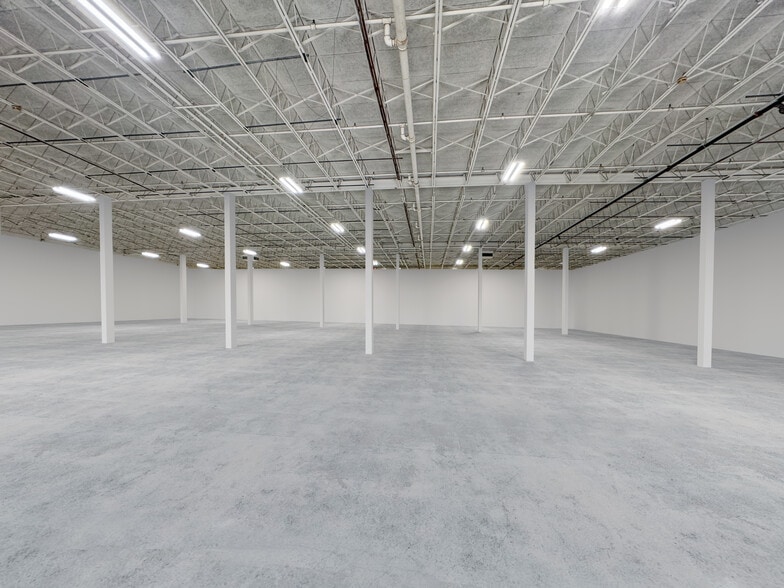 14545 NW 60th Ave, Miami Lakes, FL for lease - Building Photo - Image 2 of 4