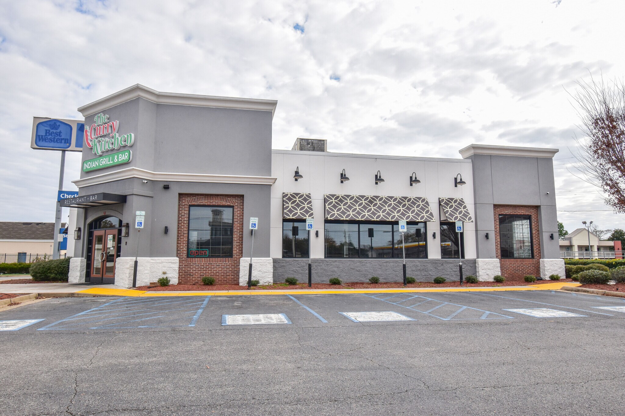 3799 McFarland Blvd E, Tuscaloosa, AL à louer Photo principale- Image 1 de 12