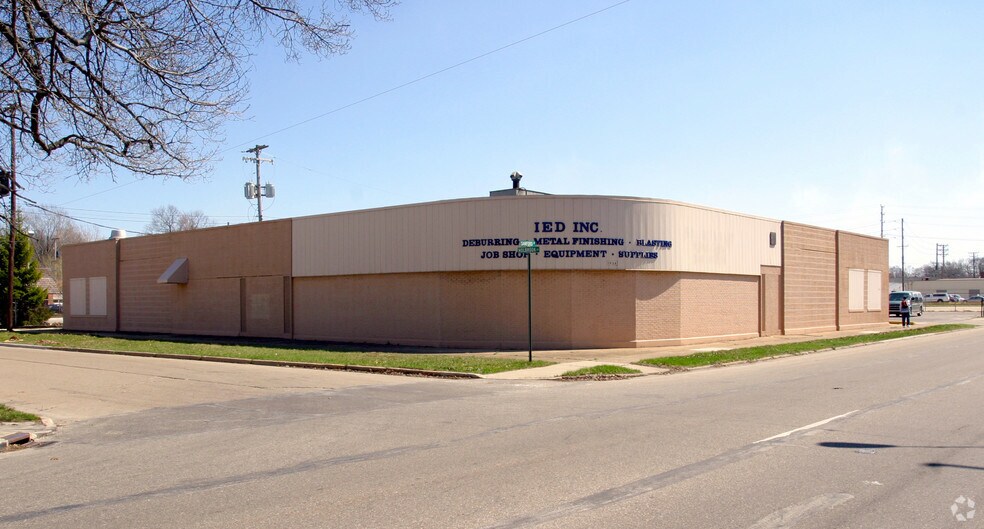 1938-1978 Sanford St, Muskegon, MI à vendre - Photo du bâtiment - Image 1 de 1