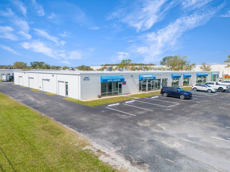 1410 Commerce Blvd, Sarasota, FL à louer - Photo du bâtiment - Image 2 de 19