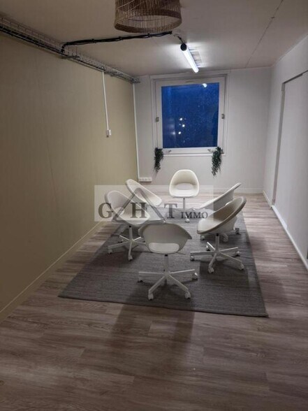 Office in Lognes for sale - Interior Photo - Image 2 of 18