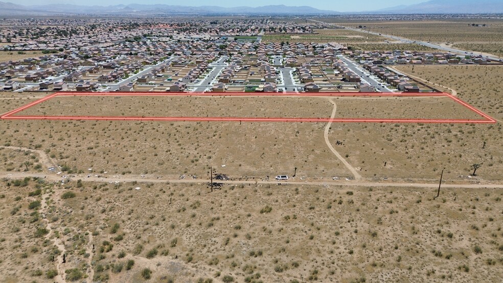 0 Saddleback Dr, Adelanto, CA à vendre - Photo du bâtiment - Image 2 de 6
