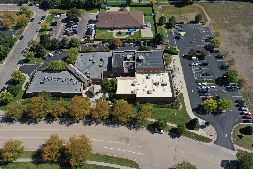 7640 Westgate Dr, Windsor, CO à louer - Photo du bâtiment - Image 2 de 15