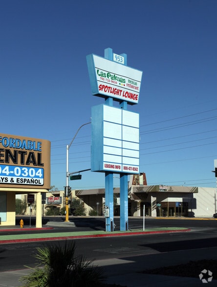 953 E Sahara Ave, Las Vegas, NV for lease - Building Photo - Image 3 of 41