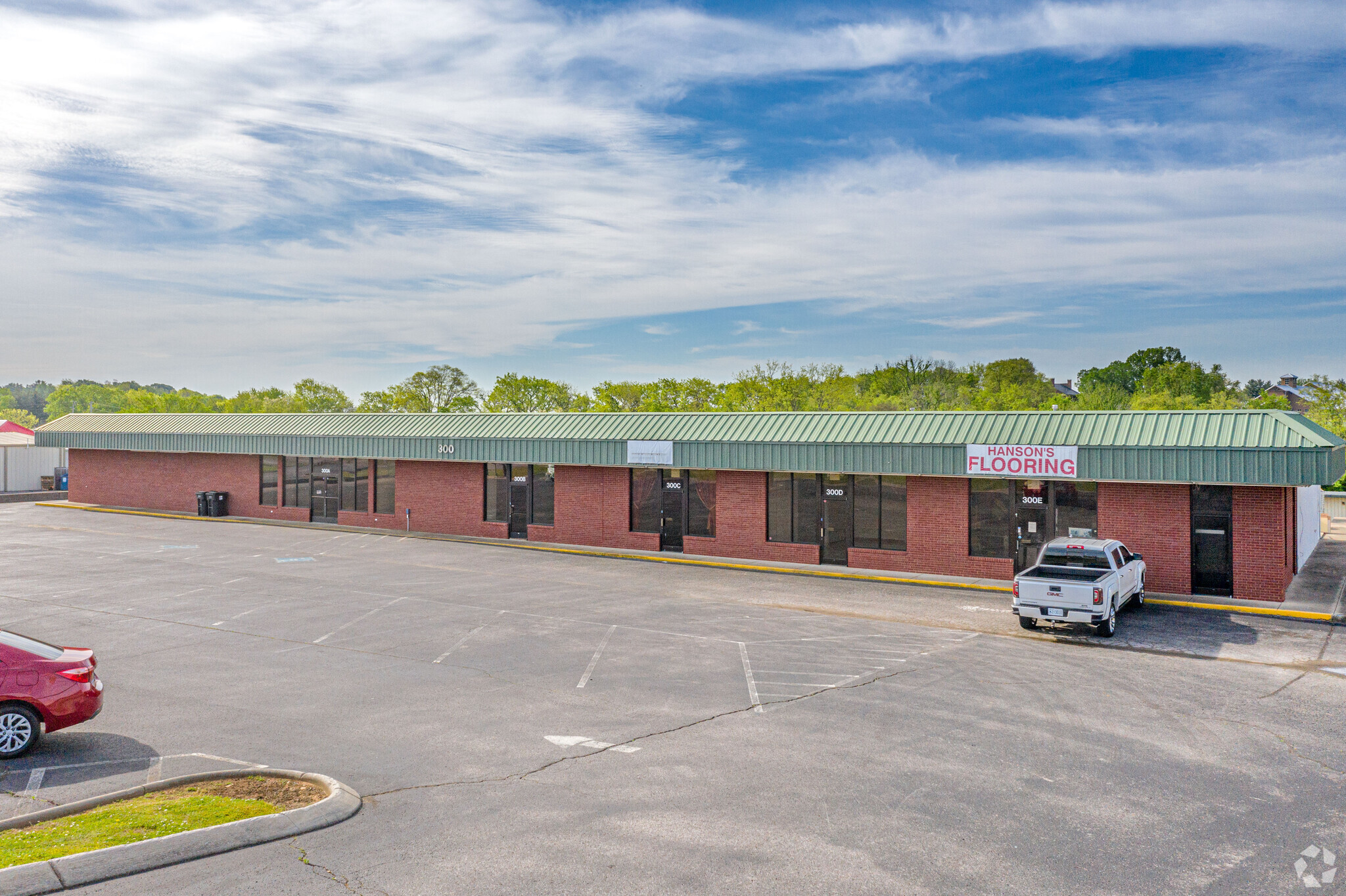 300 E James Campbell Blvd, Columbia, TN for sale Building Photo- Image 1 of 1