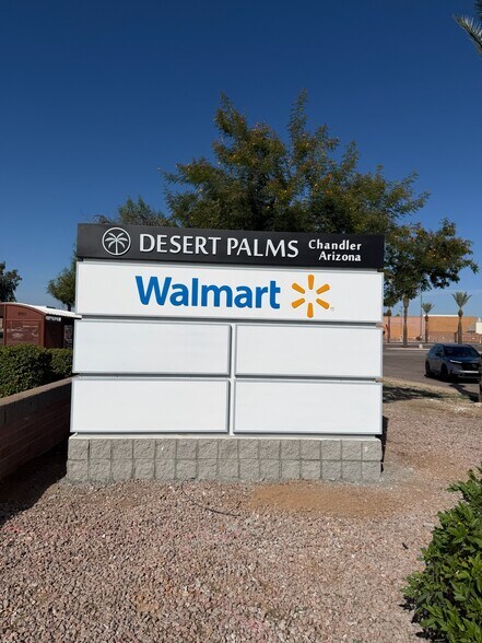 2055 N Alma School Rd, Chandler, AZ à louer - Photo du bâtiment - Image 2 de 17