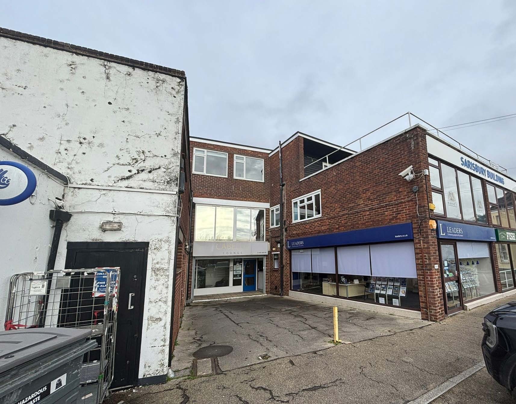 172-180 Bridge Rd, Sarisbury Green à louer Photo du bâtiment- Image 1 de 2
