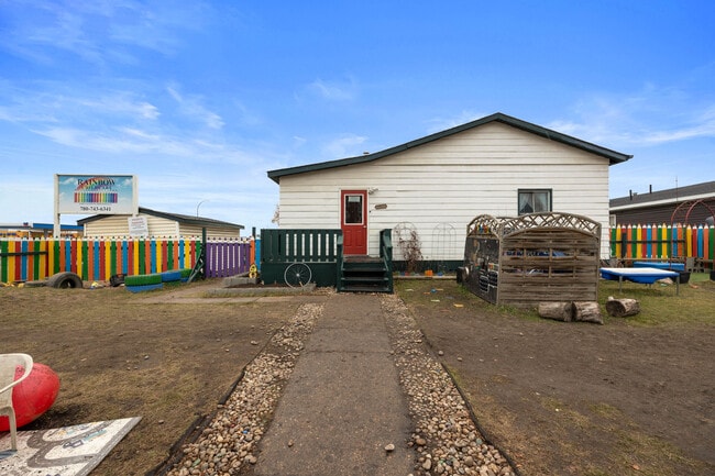 More details for 101 Gregoire Cres, Fort McMurray, AB - Retail for Sale