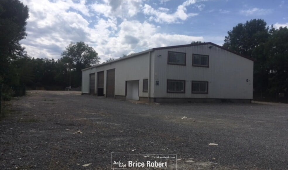 Industrial in Lozanne for sale - Building Photo - Image 3 of 3