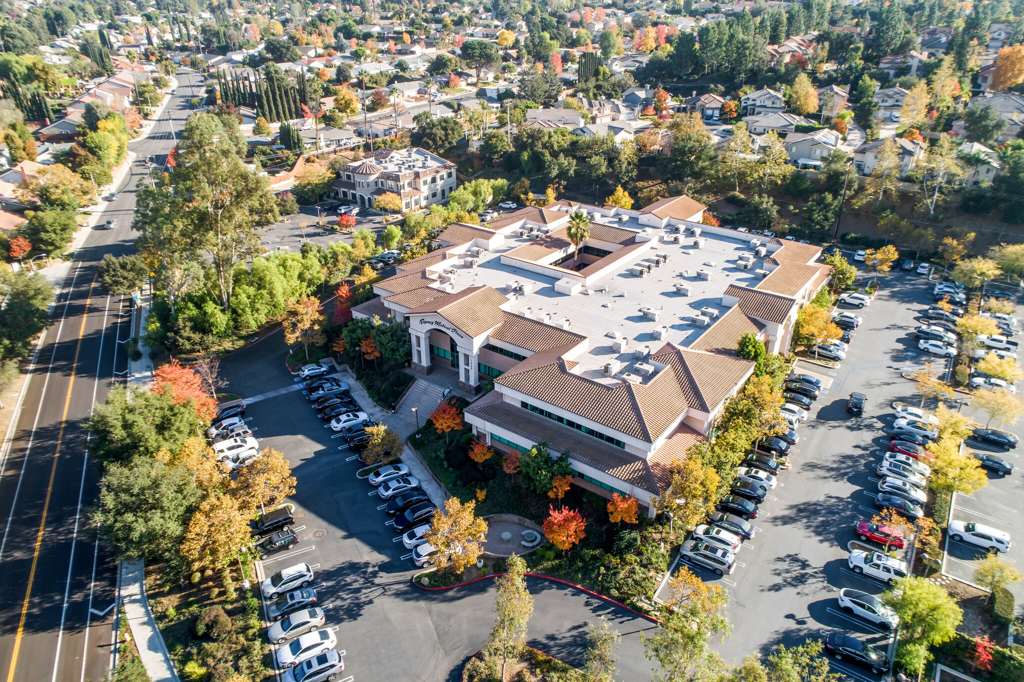 1000 Newbury Rd, Thousand Oaks, CA for sale Primary Photo- Image 1 of 1