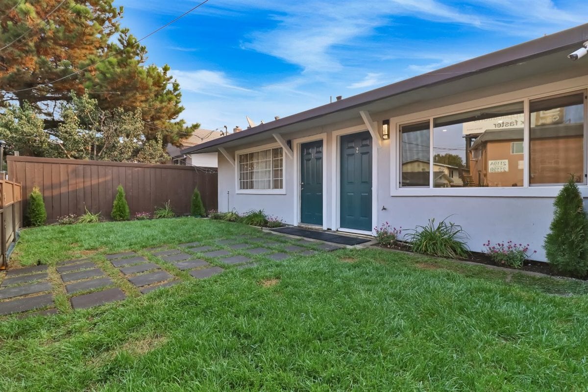 2118 Addison Ave, East Palo Alto, CA for sale Primary Photo- Image 1 of 10