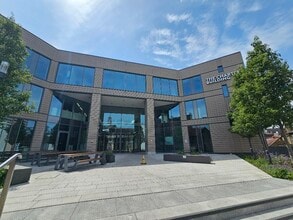 Vine St, Uxbridge for lease Building Photo- Image 1 of 9